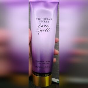 Victoria's Secret Love Spell Lotion 8 Oz